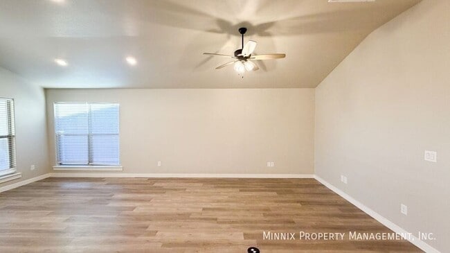 Photo - 2011 132nd St