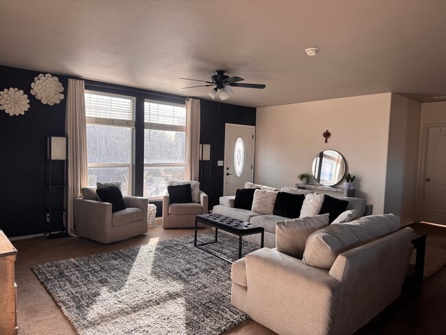 Building Photo - 36 Calle Enrique