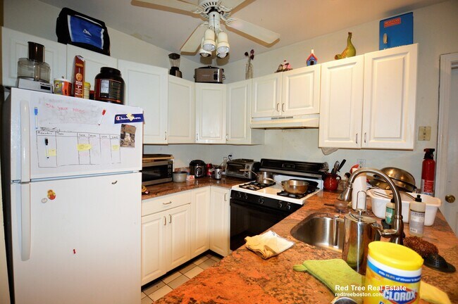 Photo - 322 St Paul St Unit 2