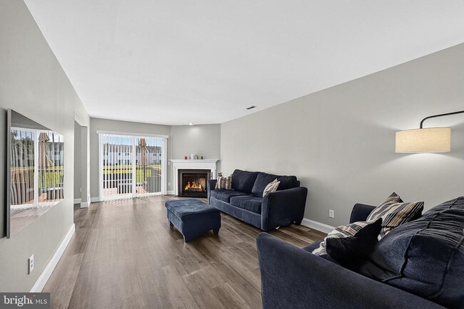 Building Photo - 11 Caraway Ct