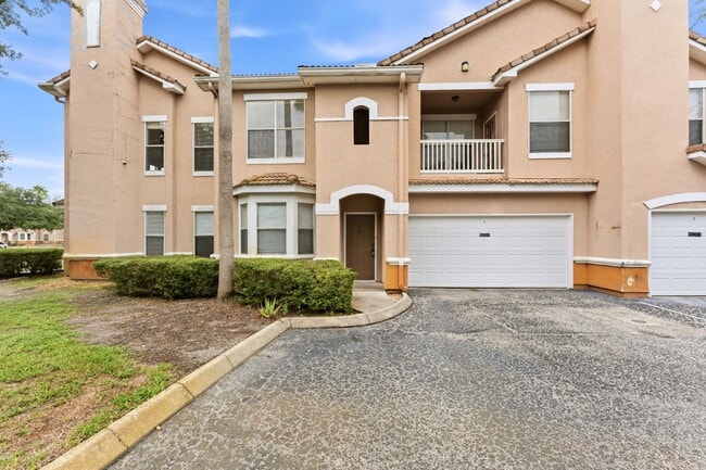 Photo - Absolutely Stunning 3 BR/2 BA/2 Car Garage Condo in gorgeous Gated New Tampa resort style community.