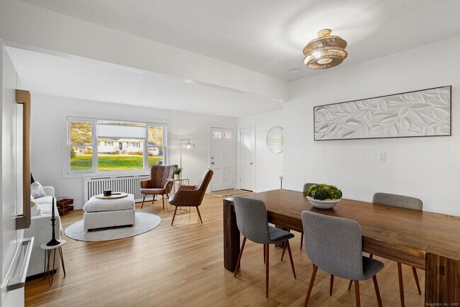 Photo - 132 Toll House Ln