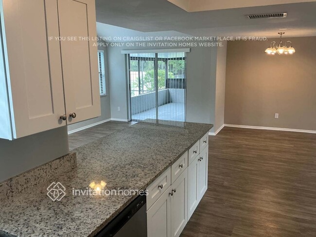 Photo - 16033 Villa Dr