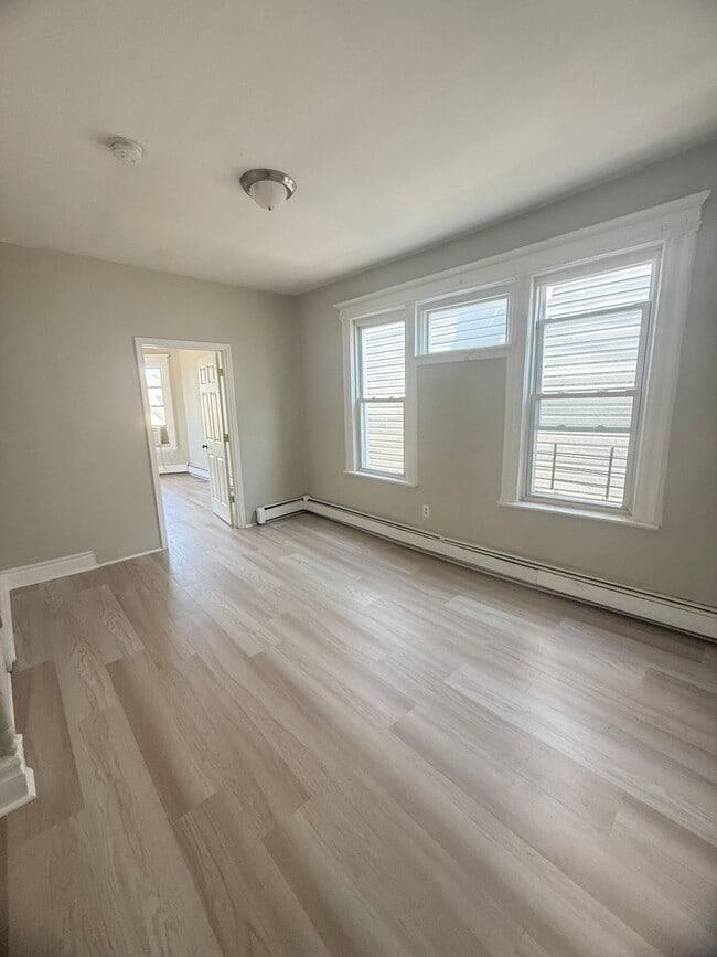 Photo - 30 Wainwright St