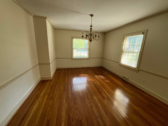 Photo - 405 Holiday Rd