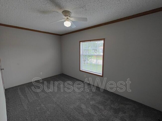 Photo - 613 Sunshine Dr