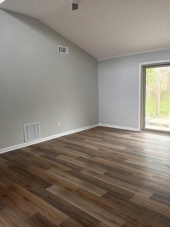 Photo - 3317 Oaklyn Ct