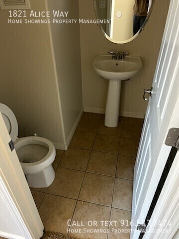 Photo - 1821 Alice Way