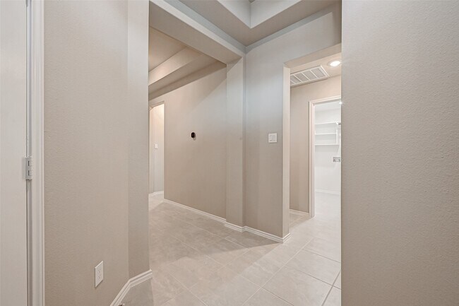 Photo - 32013 Towering Birch Trl