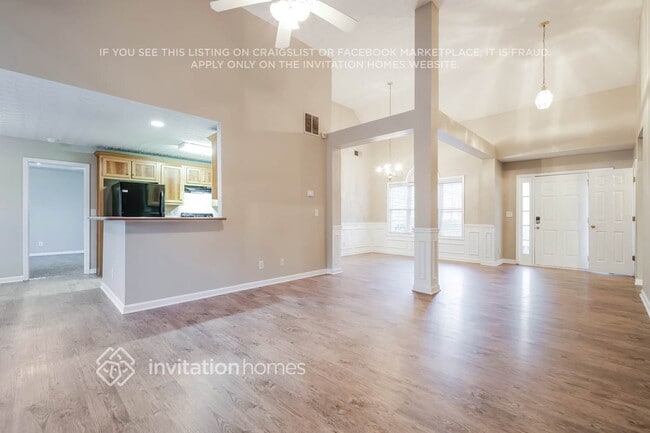 Photo - 811 Tucker Trail