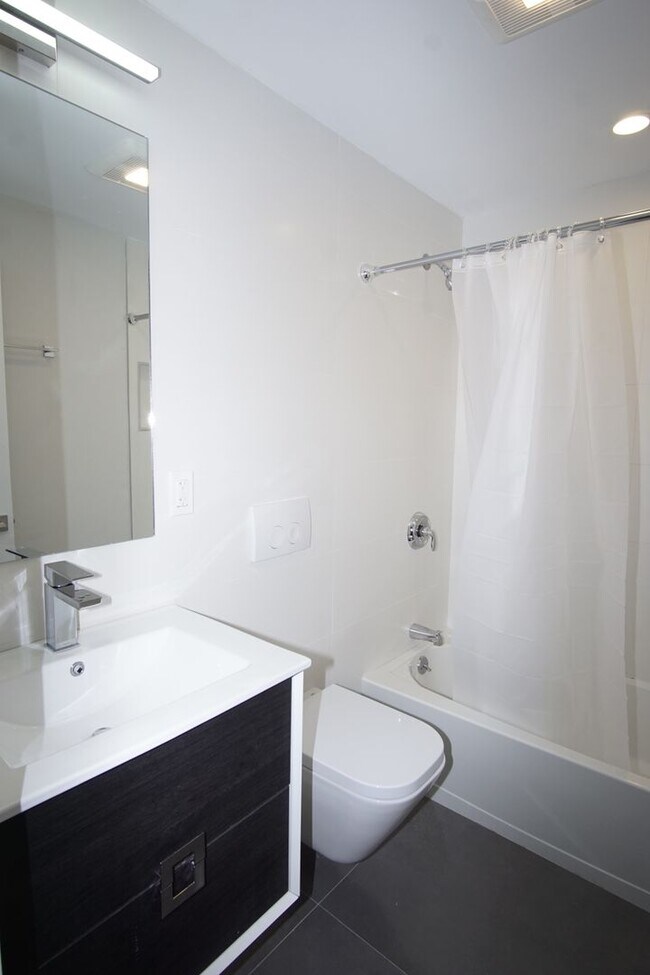 2 Evandale Ter Unit 1
