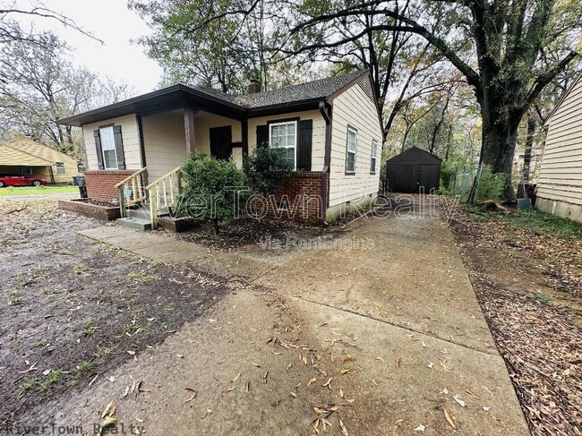 Photo - 1223 Inman Cove