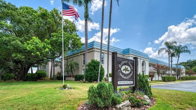 Building Photo - 1975 W Bay Dr Unit 115