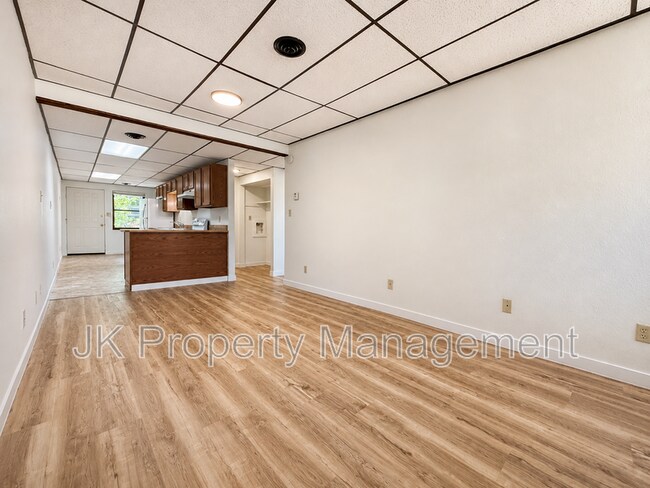 1200 1st Ave N Unit 03
