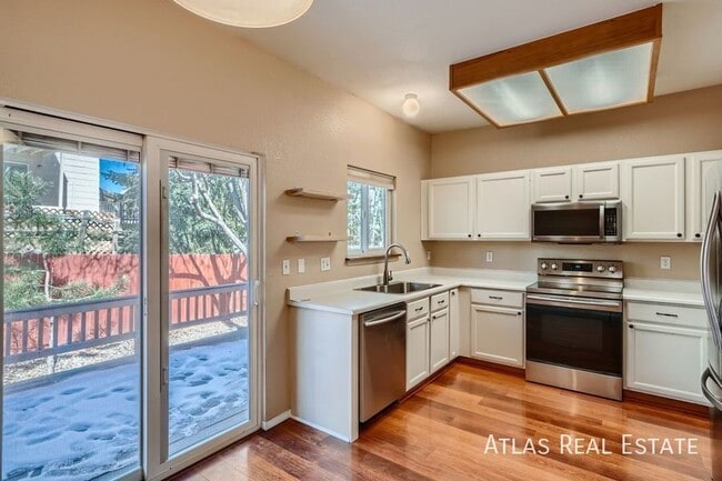 Photo - 4827 Ardley Dr