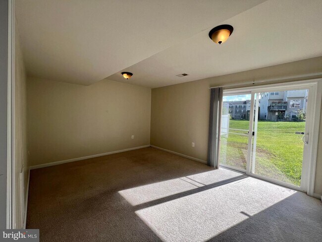 Photo - 319 Bertelli Ct