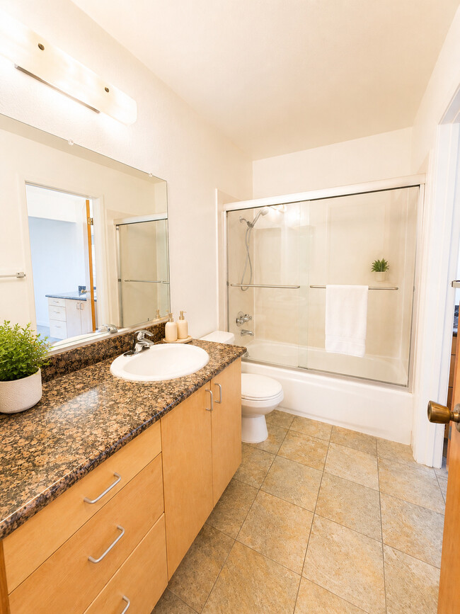 Upstairs full bath