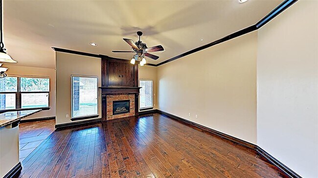 Photo - 13532 Gentry Dr