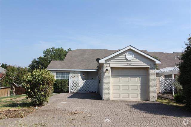 Building Photo - 2512 Glenmore Dr Rental
