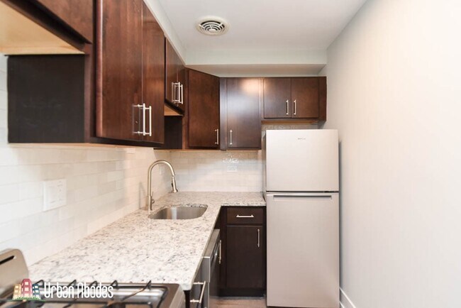 Photo - 456 W Barry Ave Unit A03C