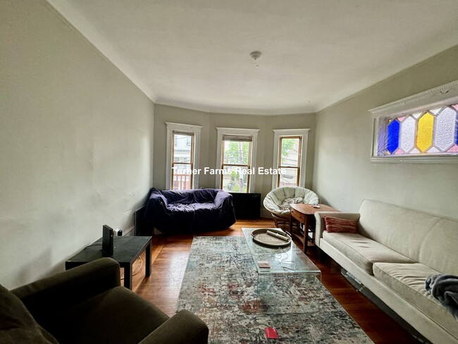 Photo - 85 Lowden Ave Apartments Unit 2