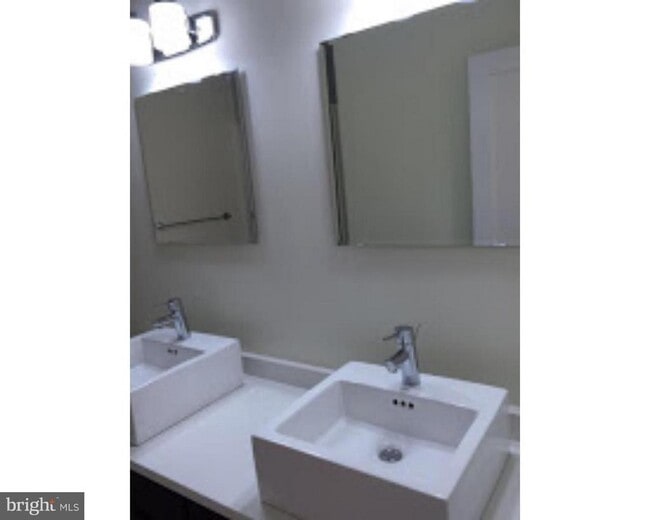 Photo - 624 N 11th St