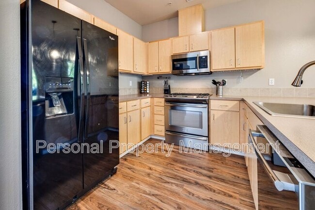 Photo - 112 W 24th St