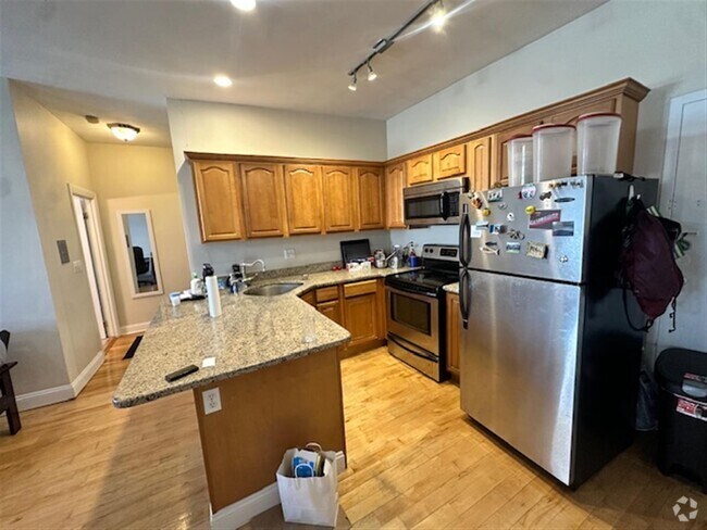 Building Photo - 211 Harvard St Unit 43 Rental