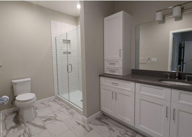 Townhouse Primary Bathroom with Shower