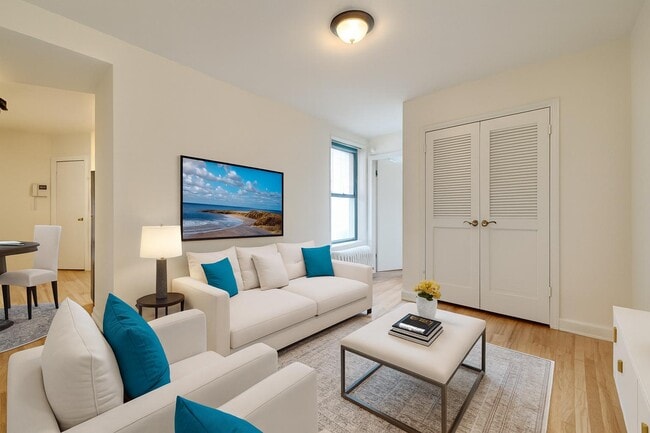 Building Photo - 401 E 68th St Rental