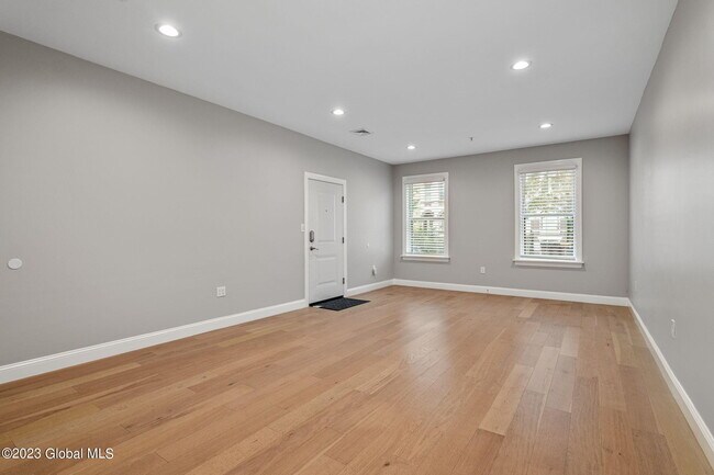 Photo - 364 Madison Ave Unit 3rd floor