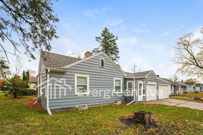 Photo - 5125 W Stark St