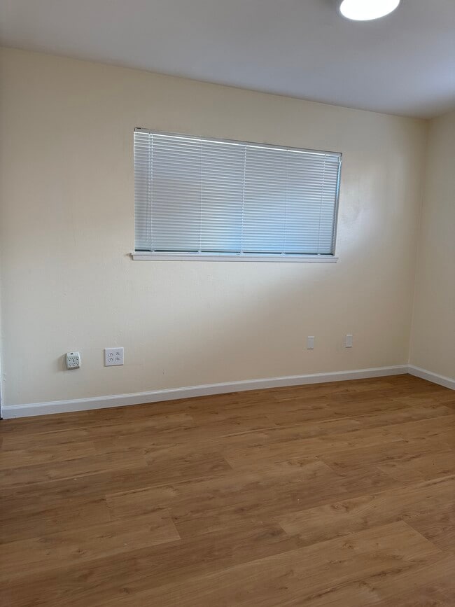 Photo - 12201 Claretta St