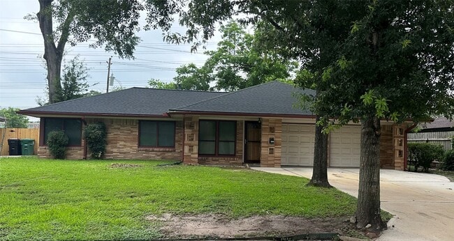 Photo - 3815 Gardendale Dr