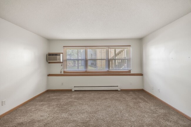 Photo - Clover Creek Apartamentos