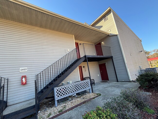 Building Photo - 6403 Starbrook Dr