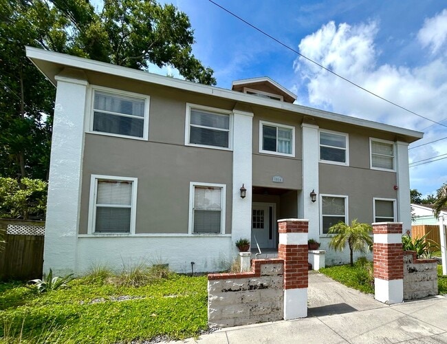Building Photo - 1014 12th Ave N Unit 4 Rental