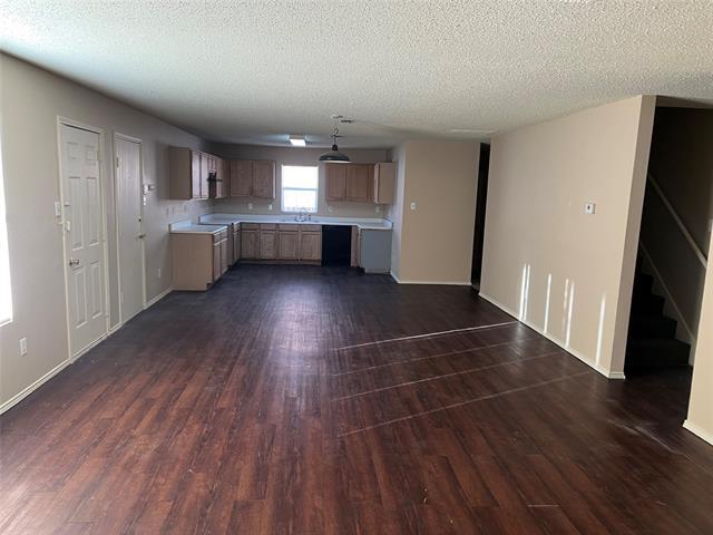 Photo - 1253 Highview Dr