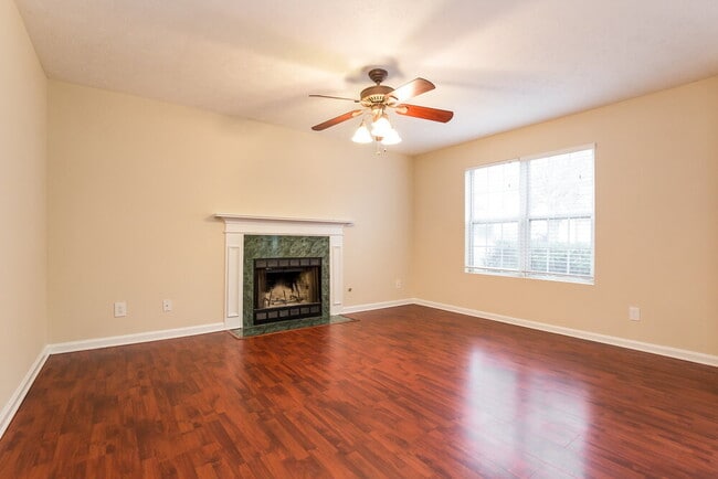 3019 Sentinel Cir