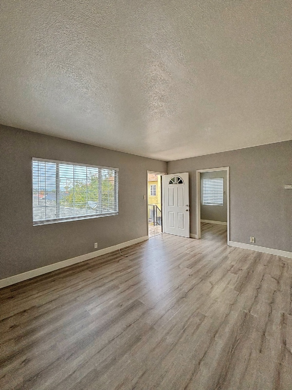 Building Photo - 528 W Magnolia St Unit B