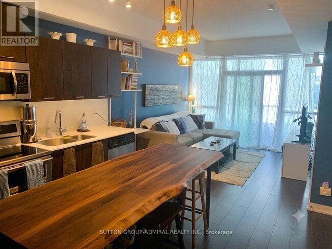 Photo - 20 Bruyeres Mews Unit 217