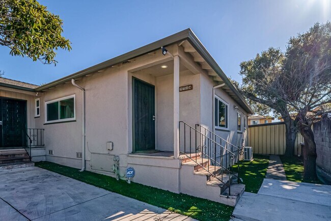 Photo - 9714 MacArthur Blvd Unidad 9714