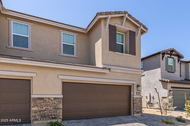 5835 E Rose Garden Ln