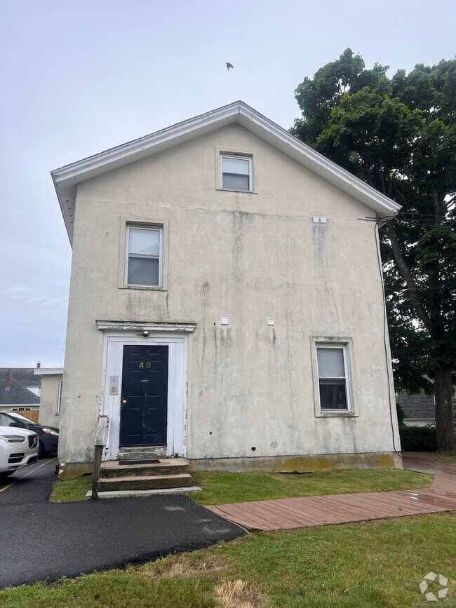 Building Photo - 49 Ledyard Ave Unit 2 Rental