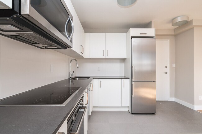 Photo - 190 Jameson Ave Unit 902