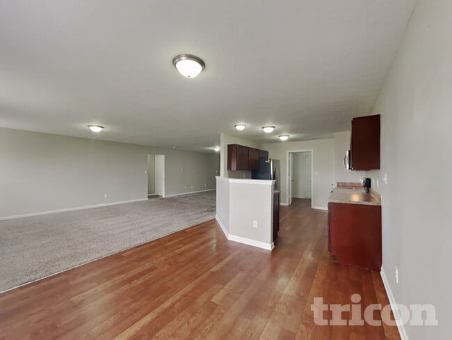 Photo - 7916 Amadeus Dr