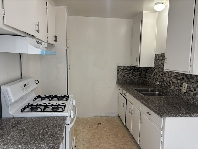 Photo - 1949 Darrah St