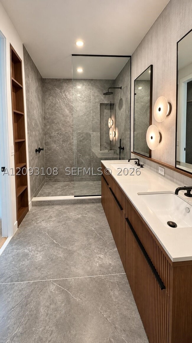 2200 Brickell Ave
