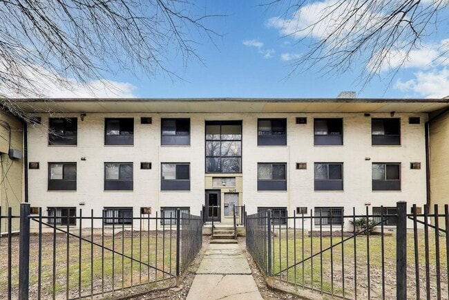 Building Photo - 3107 Naylor Rd