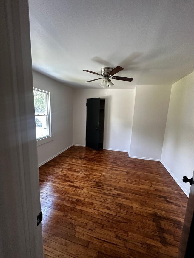 Photo - 1729 W 12th St